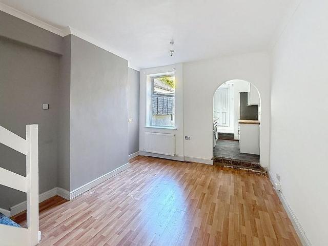 House for rent in Joiner's Square, Hanley