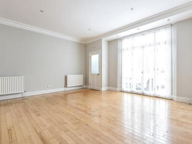 House for rent in North Sheen, Greater London