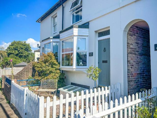 House for rent in Cross In Hand, East Sussex