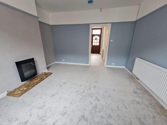 House for rent in Cutsyke, Castleford