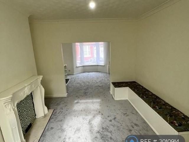 House for rent in Cabbage Hall, Calderstones