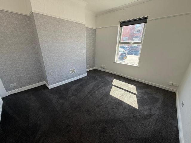 House for rent in Guide Bridge, Greenheys