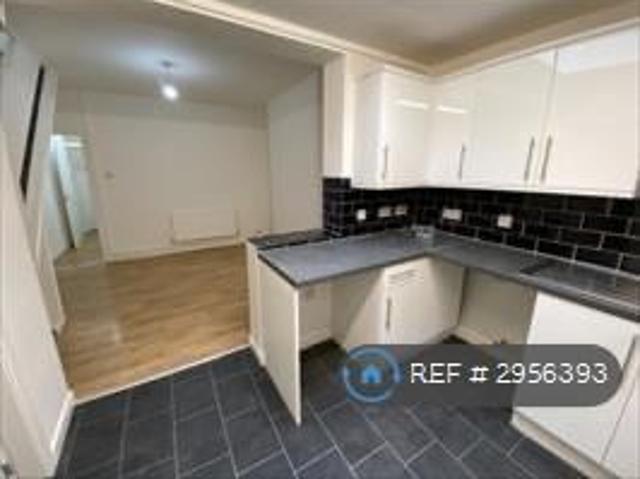 House for rent in Calderstones