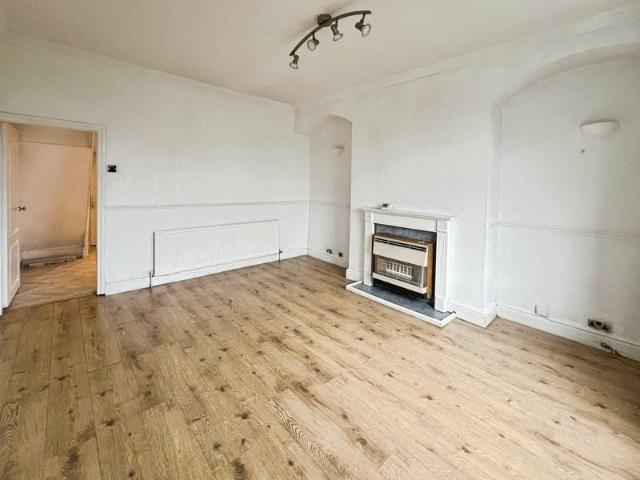 House for rent in Brownlow Fold, Lee Bank