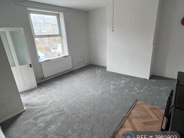 House for rent in Huddersfield, West Yorkshire