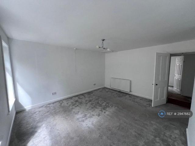 House for rent in The Haulgh, Lee Bank
