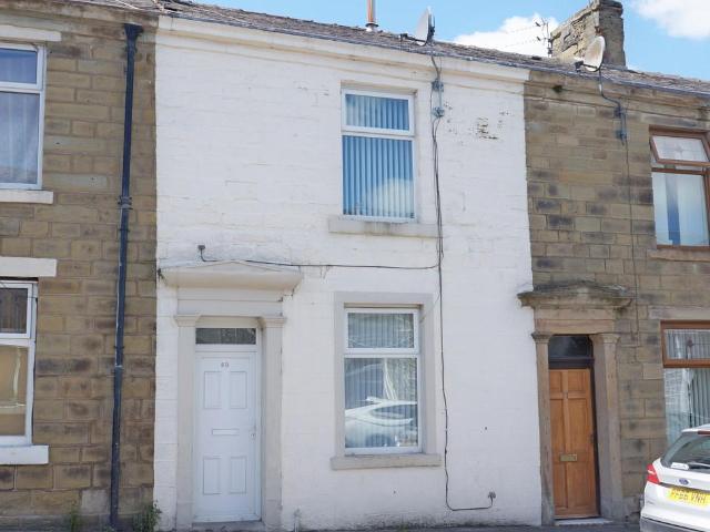 House for rent in Oakenshaw, Backburn