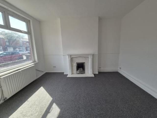 House for rent in Bradshaw, Lee Bank