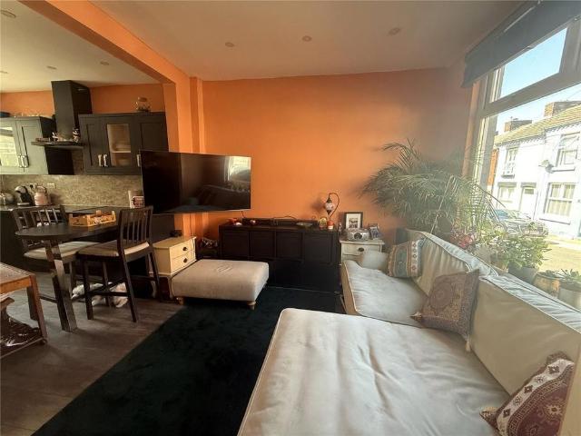House for rent in Calderstones