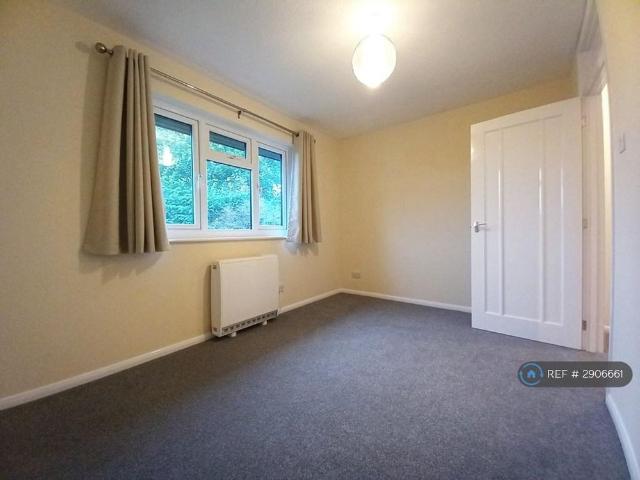 House for rent in Redhill, Reigate and Banstead