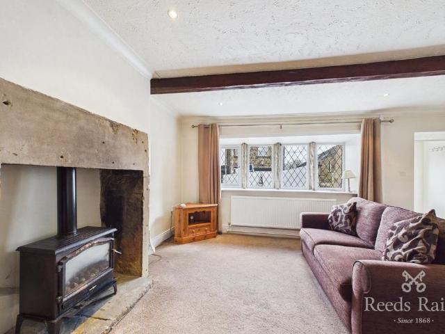 House for rent in Scapegoat Hill, West Yorkshire