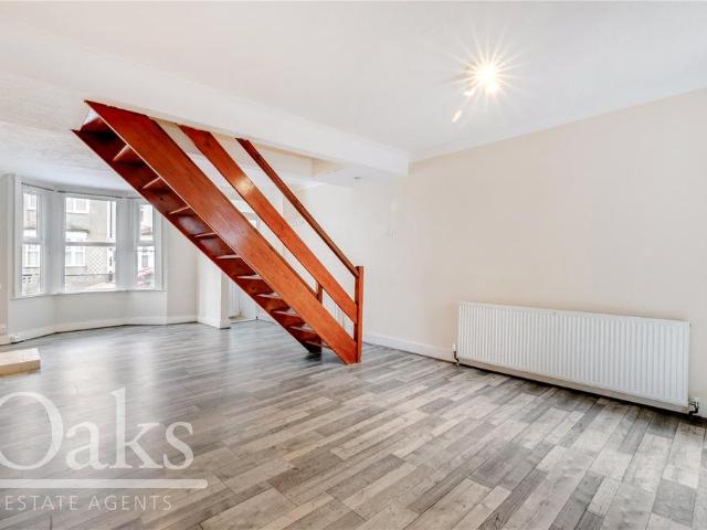 House for rent in London Borough of Croydon, Greater London