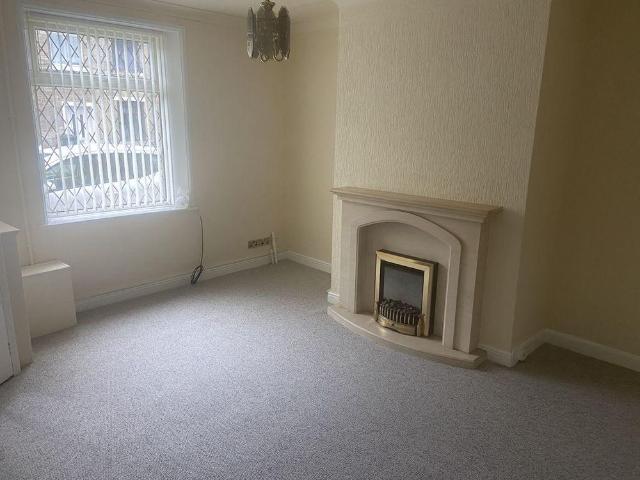 House for rent in Firgrove, Burnedge