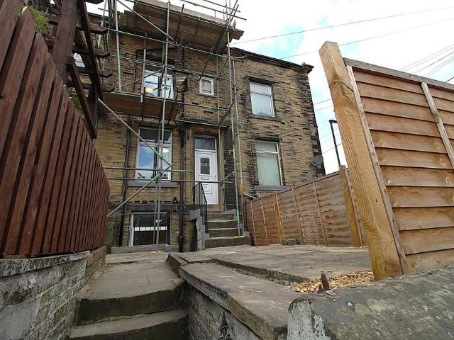 House for rent in Boothtown, Halifax