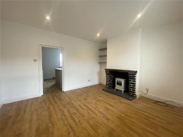 House for rent in Fole, Surrey