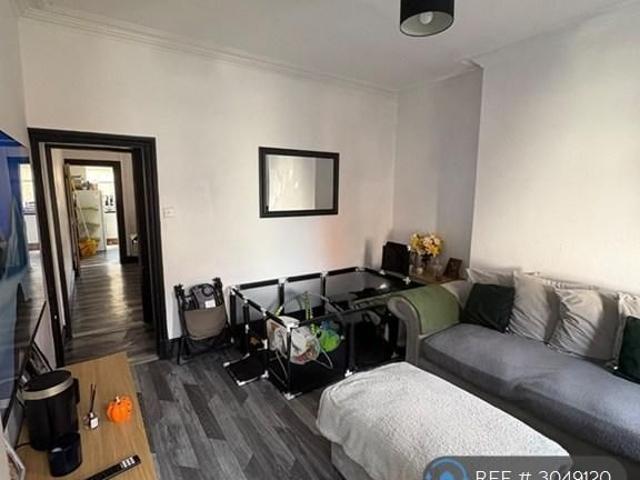 House for rent in Crown Point, Tameside