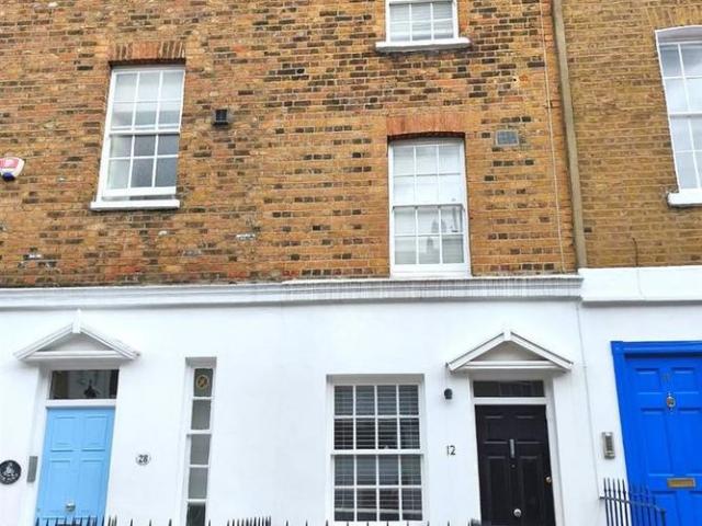 House for rent in Chalk Farm, Greater London