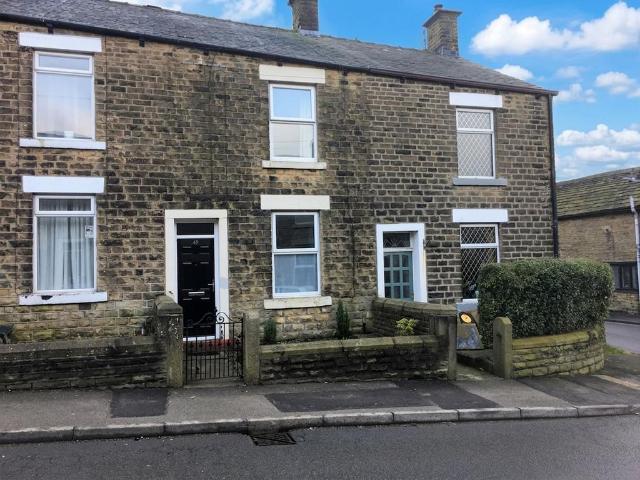 House for rent in Charlesworth, East Midlands