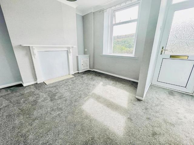 House for rent in Cwm, Waun-lwyd