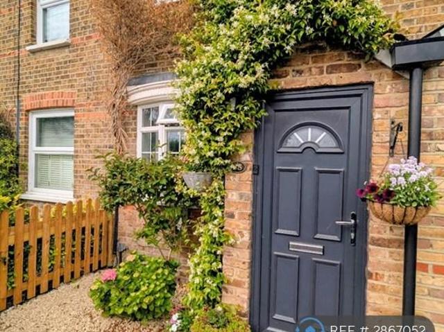 House for rent in Iver, Richings Park