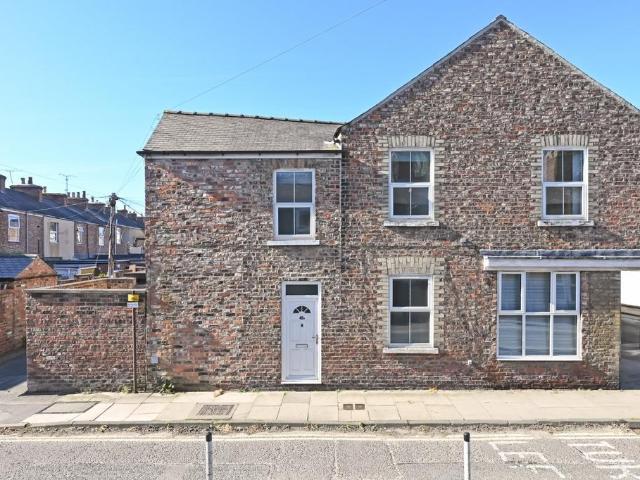 House for rent in Leeman Road, High Field