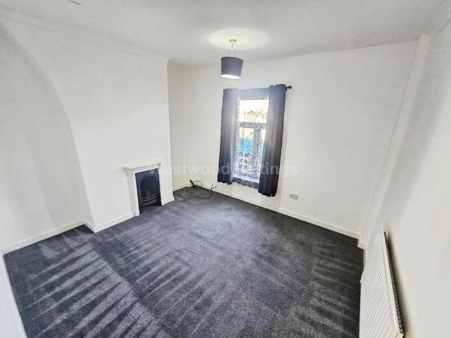 House for rent in Hall End, West Bromwich