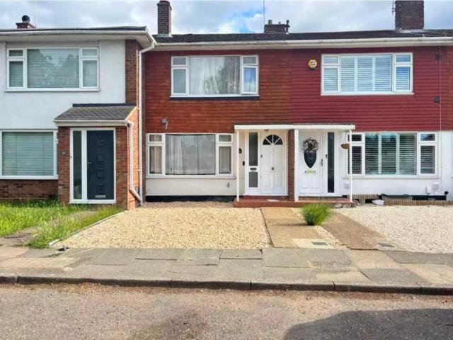 House for rent in Lower Halliford, Surrey