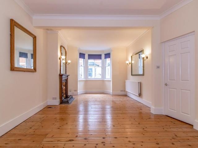 House for rent in St Clement's, The Slade