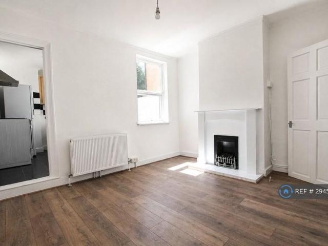 House for rent in Luton, Chatham