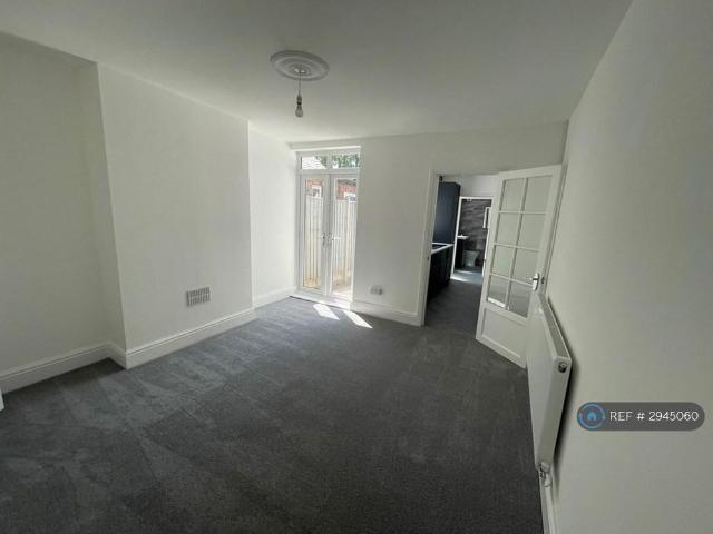 House for rent in Chilvers Coton, Camp Hill