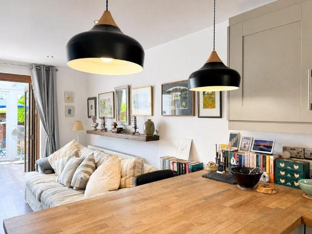House for rent in Fole, Surrey