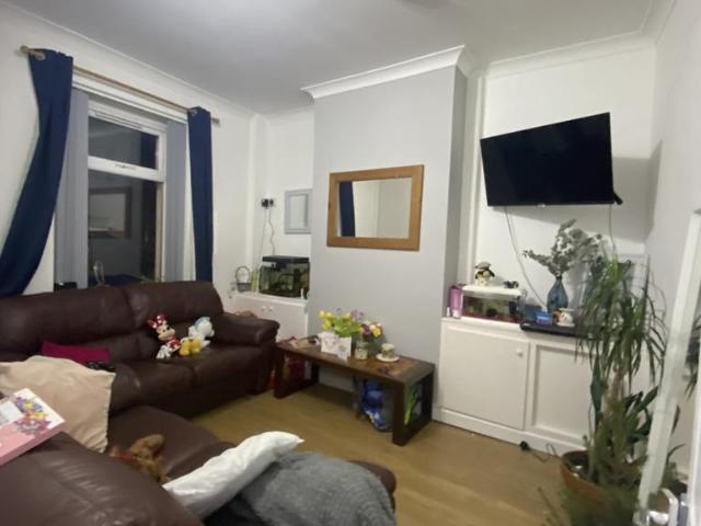 House for rent in Plasnewydd, Falcon Lodge