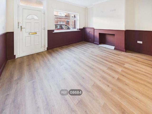House for rent in Round Hill, Wakefield