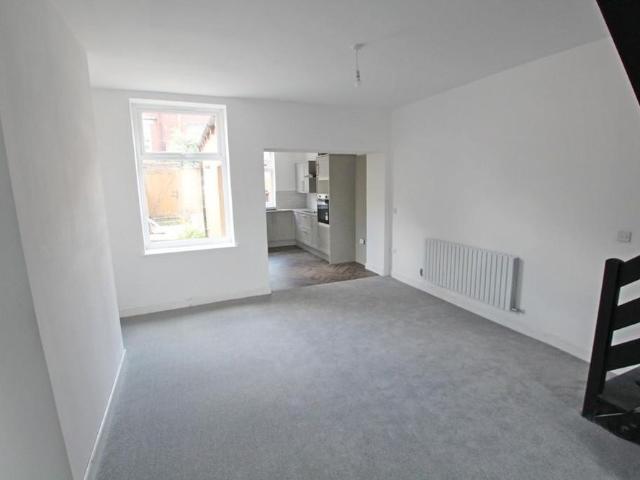 House for rent in Oakenshaw, Backburn