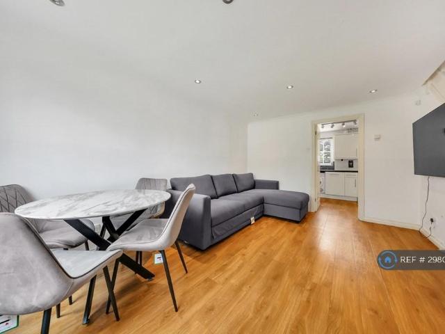 House for rent in Hainault, Greater London