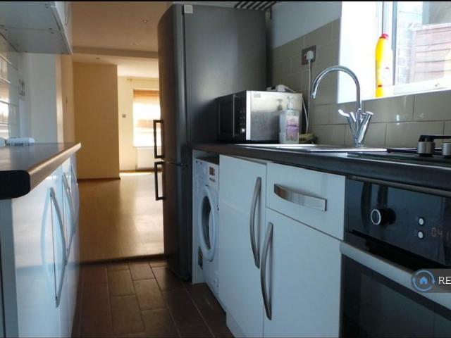 House for rent in Spring Park, Luton