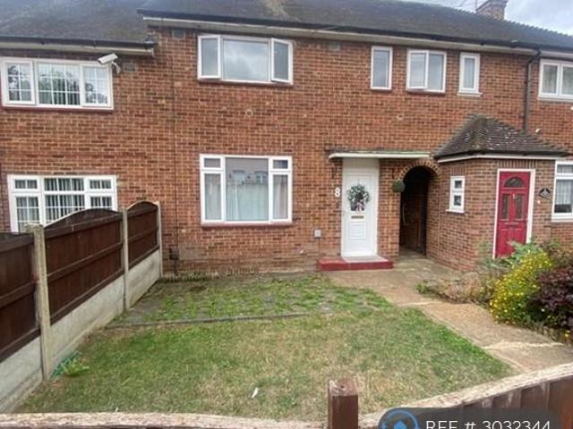House for rent in London Borough of Havering, Greater London