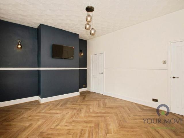 House for rent in Little Moor End, Backburn