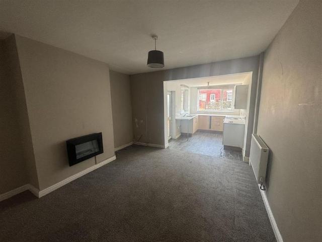 House for rent in Kinsley, Wakefield