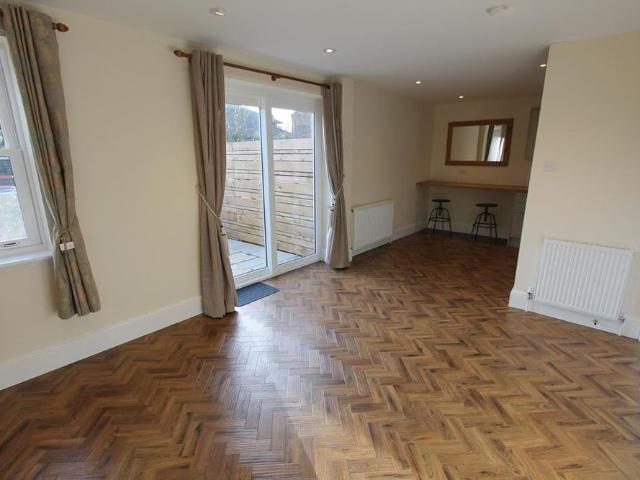 House for rent in Milverton, Green Close