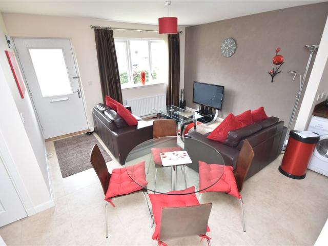 House for rent in Cove Bay, Ballindoch