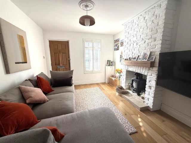 House for rent in Thames Ditton, Elmbridge