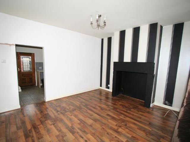 House for rent in Burnedge, Greater Manchester