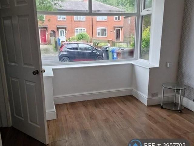 House for rent in Guide Bridge, Greenheys