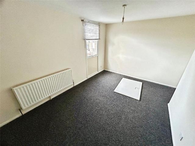 House for rent in Ernesford Grange, West Midlands
