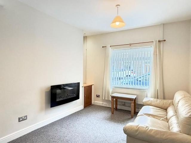 House for rent in Nangreaves, Wales