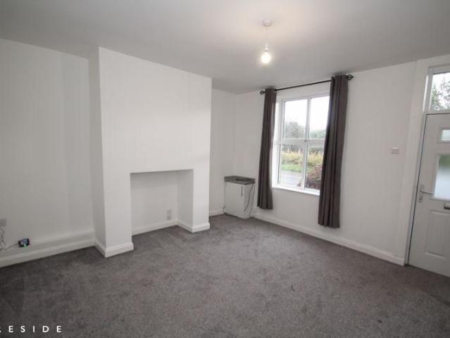 House for rent in Caldermoor, Burnedge