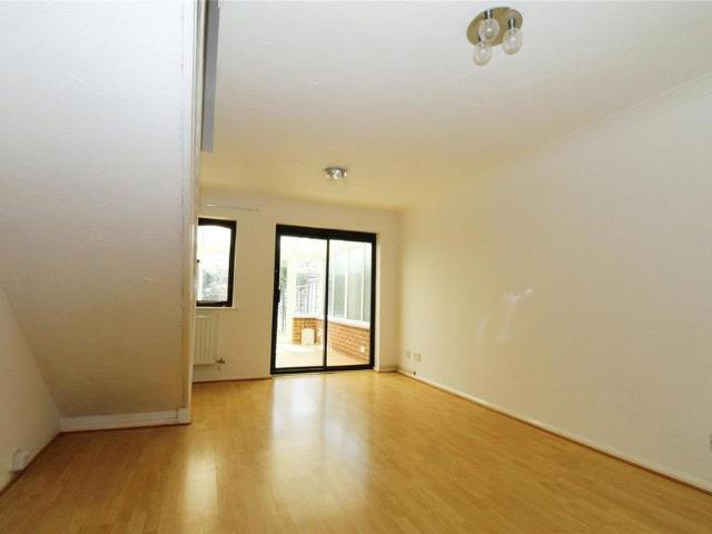 House for rent in Hedge End, Helford