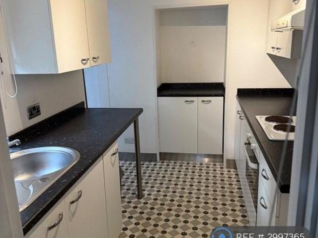 House for rent in Cwmbwrla, Nangreaves