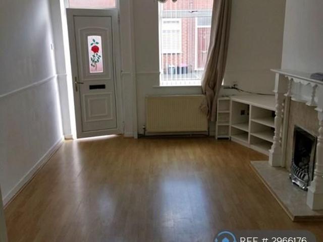 House for rent in Worsley Brow, St Helens